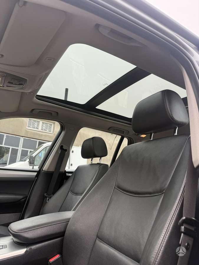BMW X3, 2.0 l., off-road / crossover