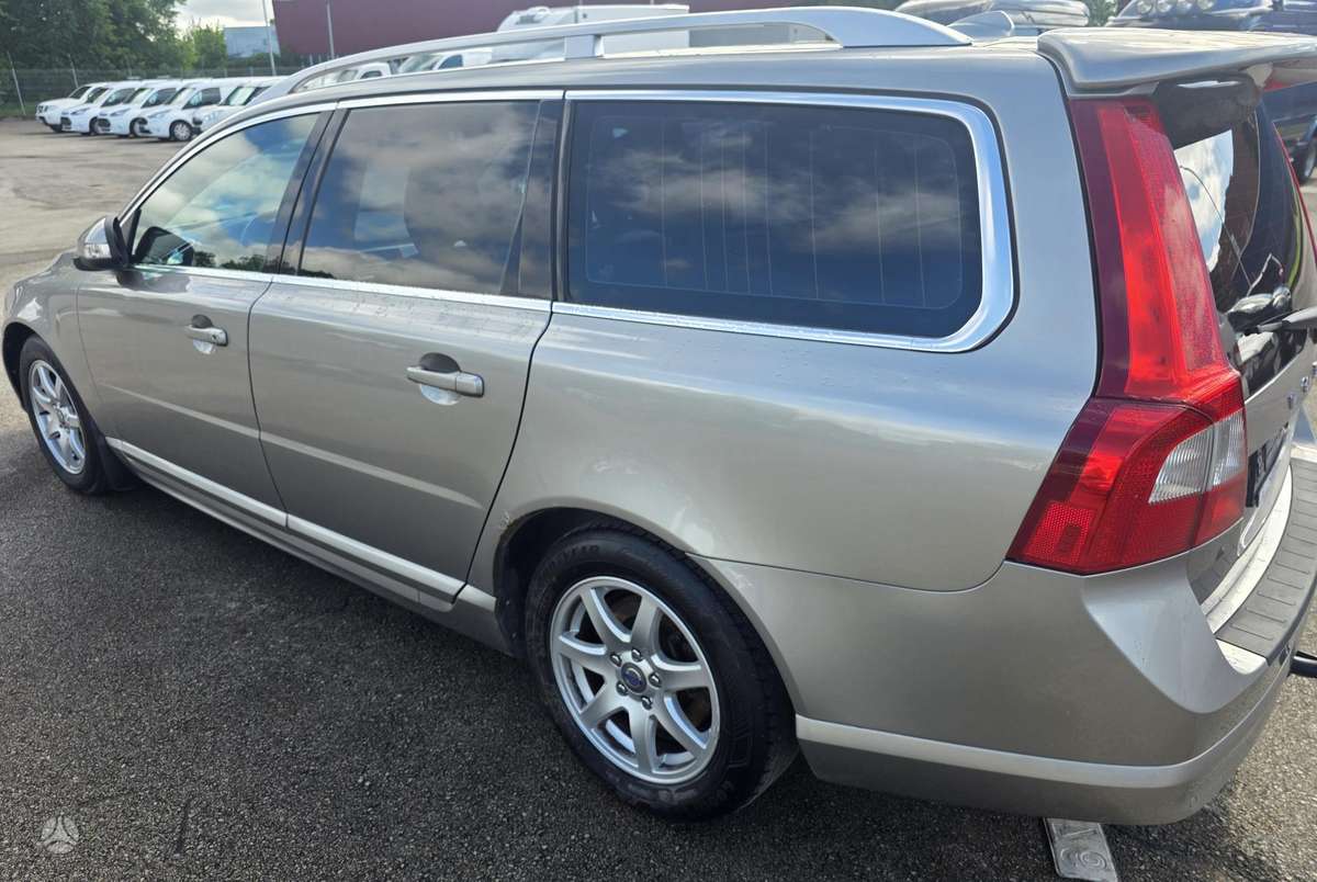 Volvo V70 - 4