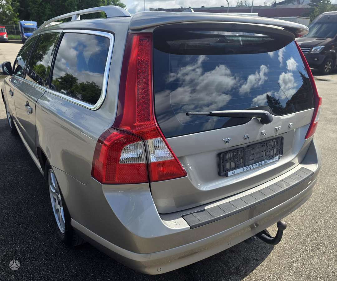 Volvo V70 - 3