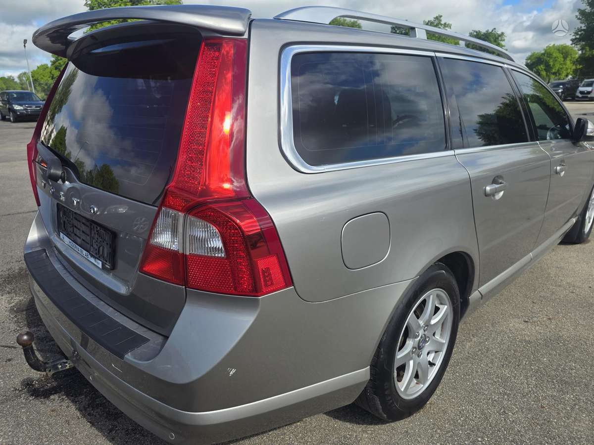 Volvo V70 - 2