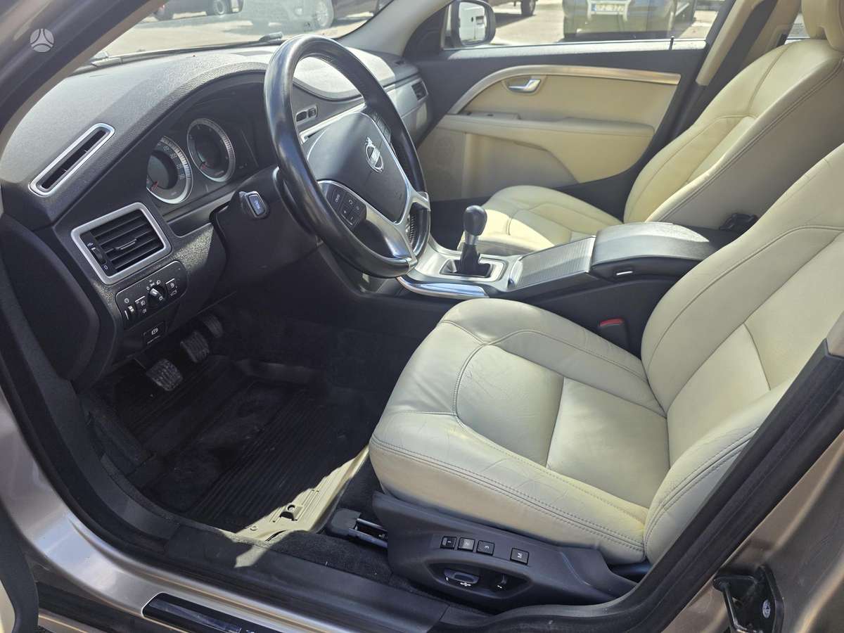 Volvo V70 - 8