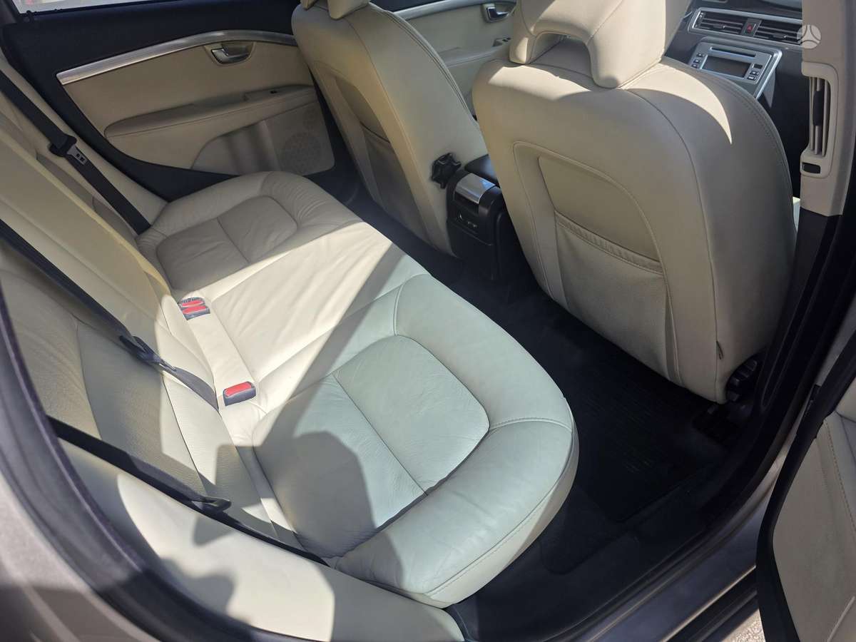 Volvo V70 - 10