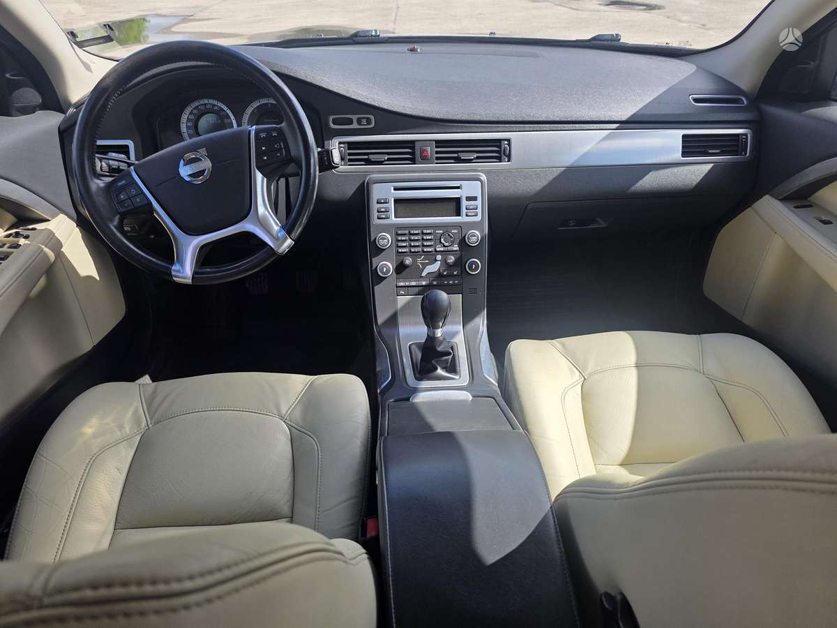 Volvo V70 - 12