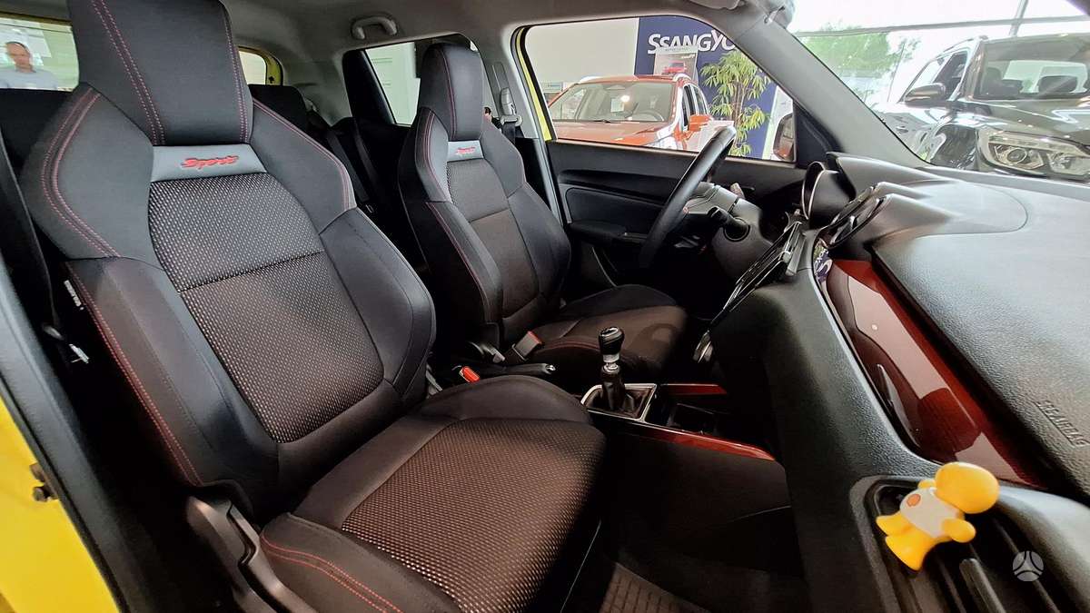 Suzuki Swift, 1.4 l., Хэтчбек