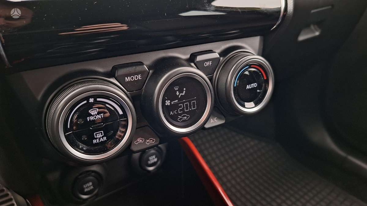 Suzuki Swift, 1.4 l., Хэтчбек
