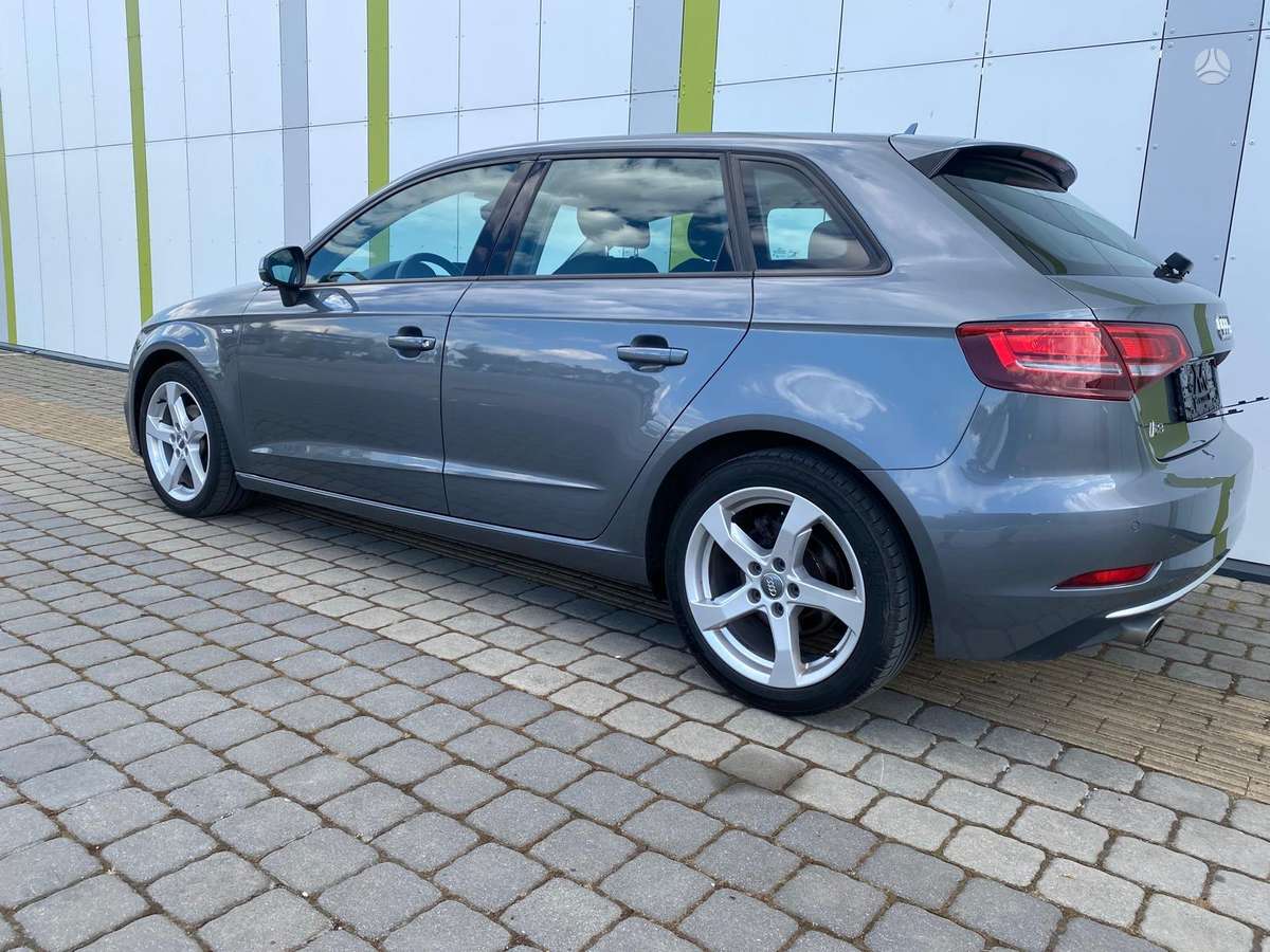 Audi A3, 1.6 l., Хэтчбек