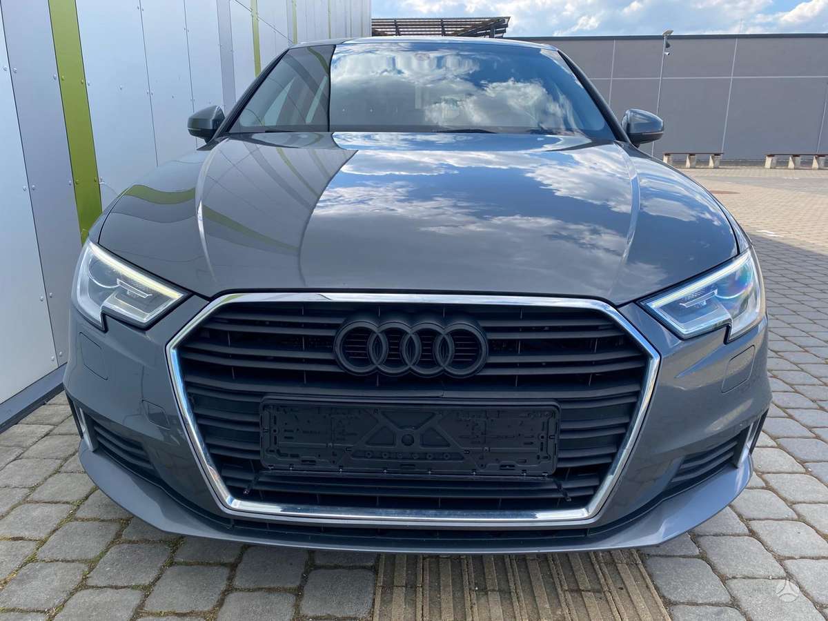 Audi A3, 1.6 l., Хэтчбек
