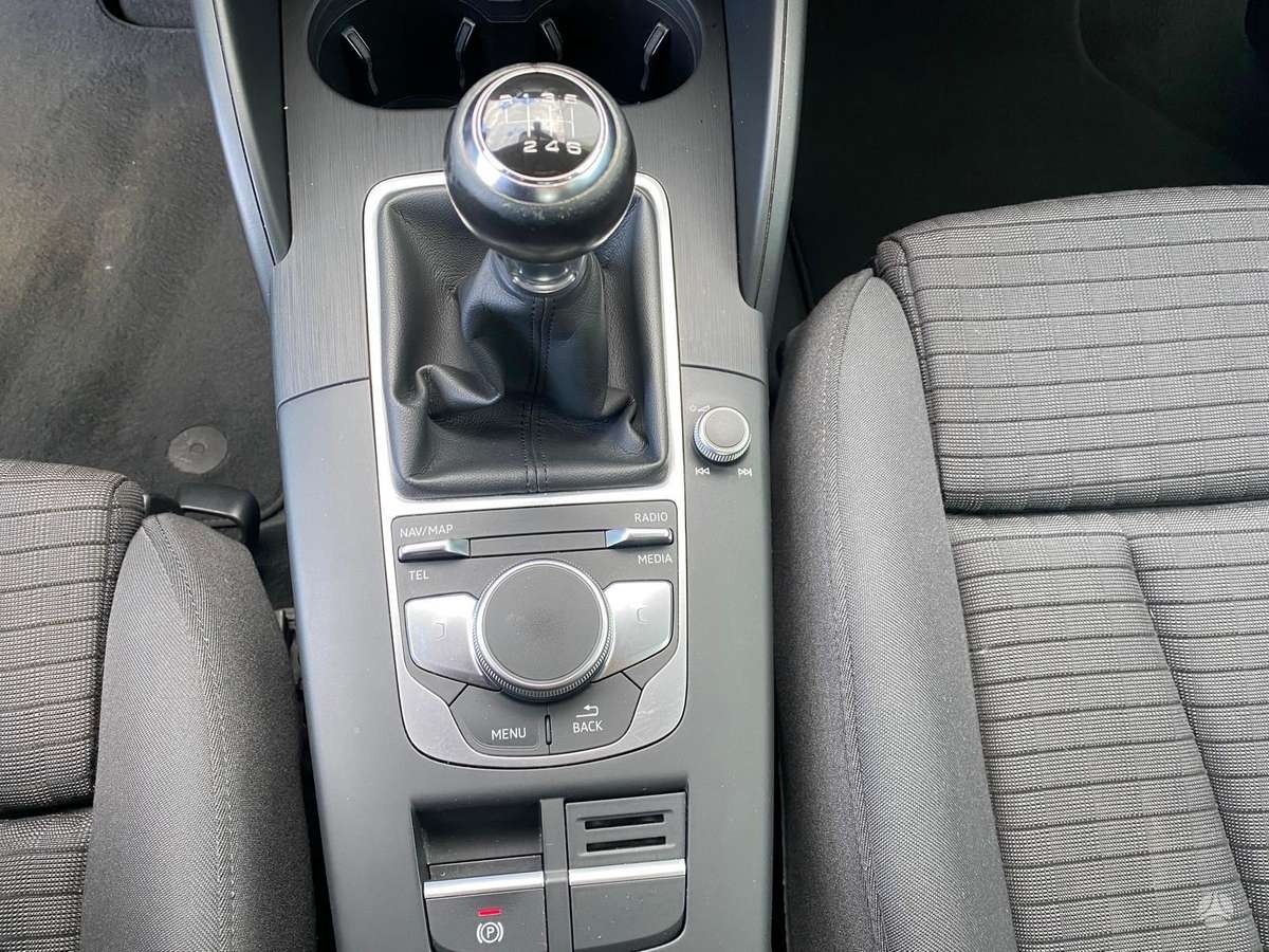 Audi A3, 1.6 l., hatchback
