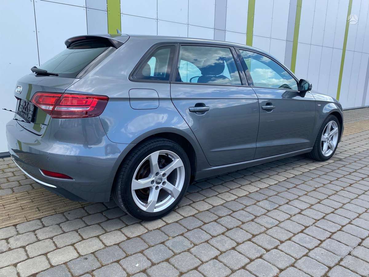 Audi A3, 1.6 l., hatchback
