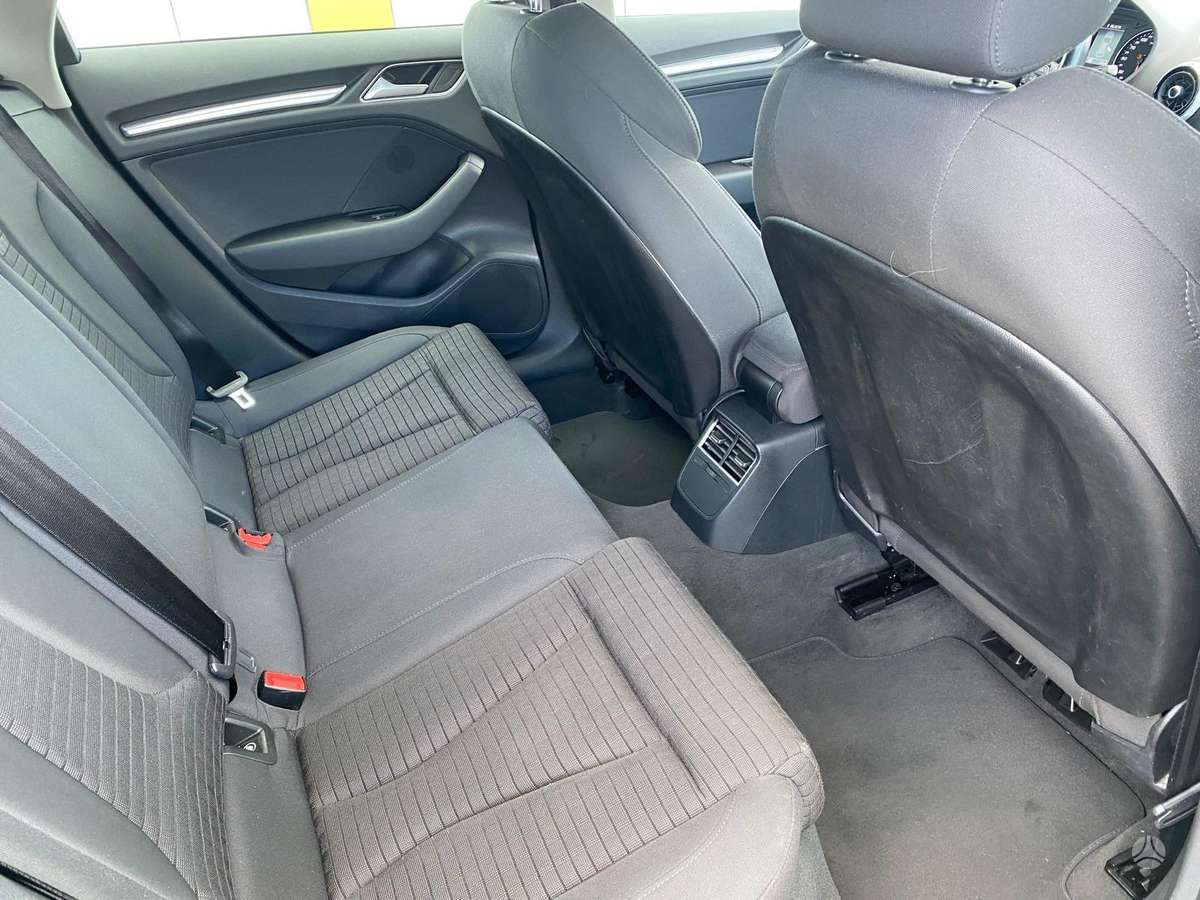 Audi A3, 1.6 l., hatchback