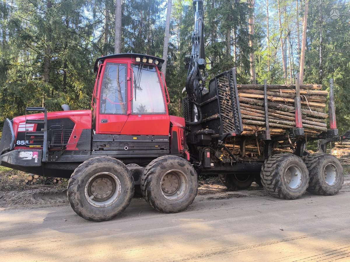 Komatsu 855, forwarders