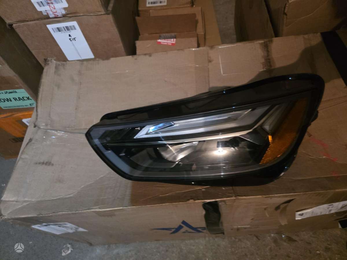Audi Q5 lights