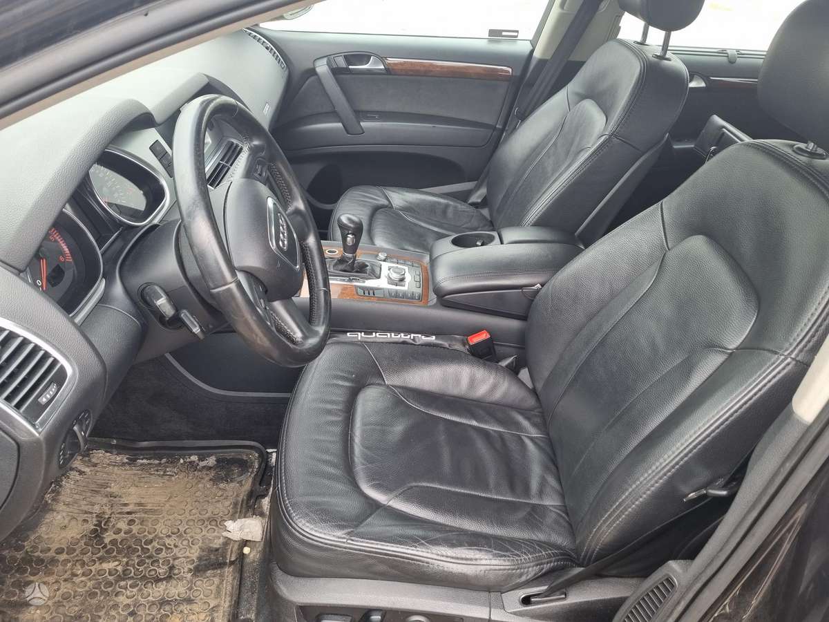 Audi Q7 Dalimis praišiškių 53 12 angaras