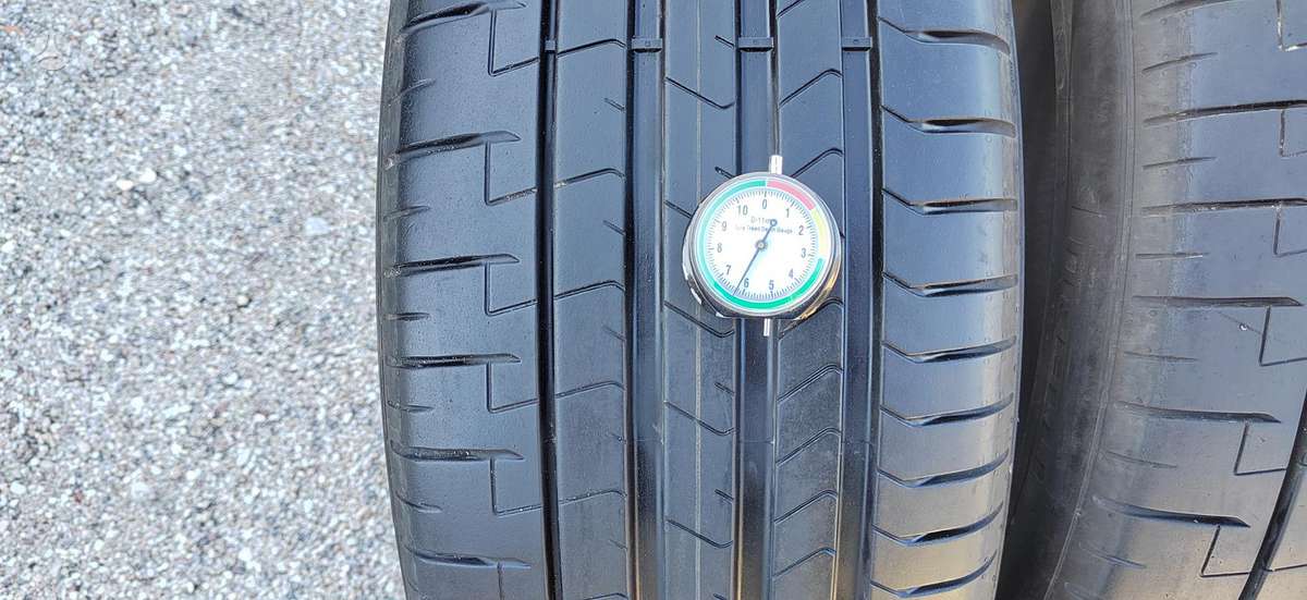 Pirelli P Zero PZ4, summer 205/40 R18