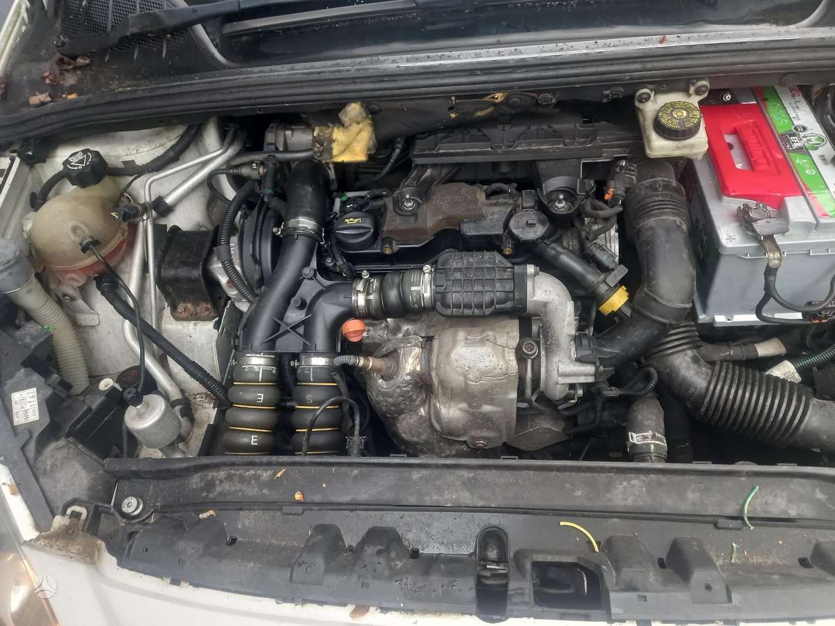 Peugeot 308 по частям. Europa