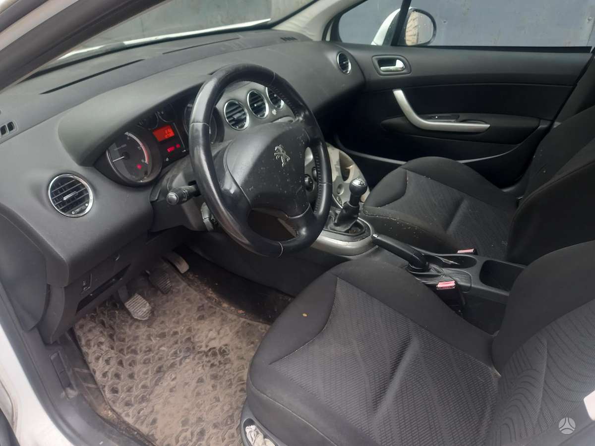 Peugeot 308 dalimis. Europa