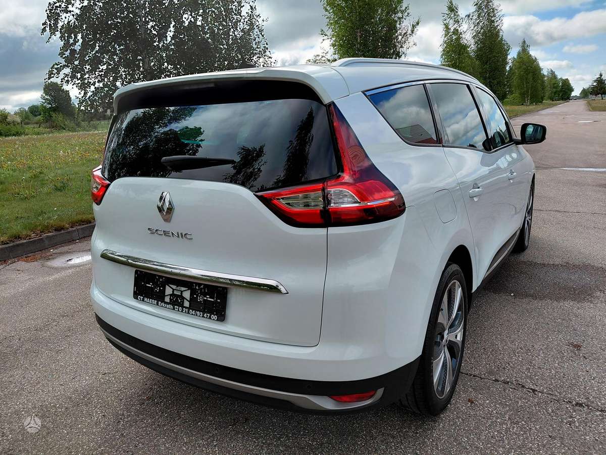 Renault Grand Scenic - 9