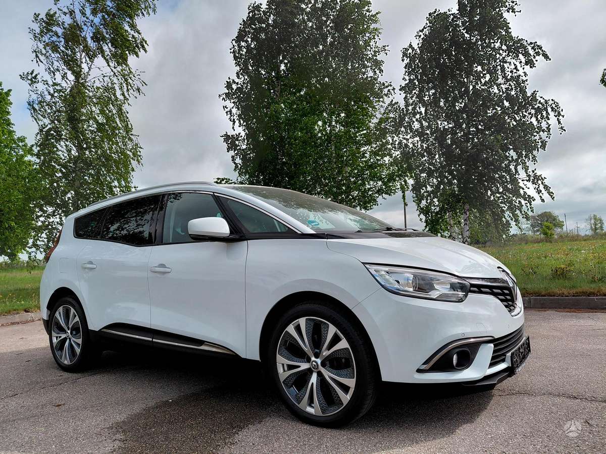 Renault Grand Scenic - 12