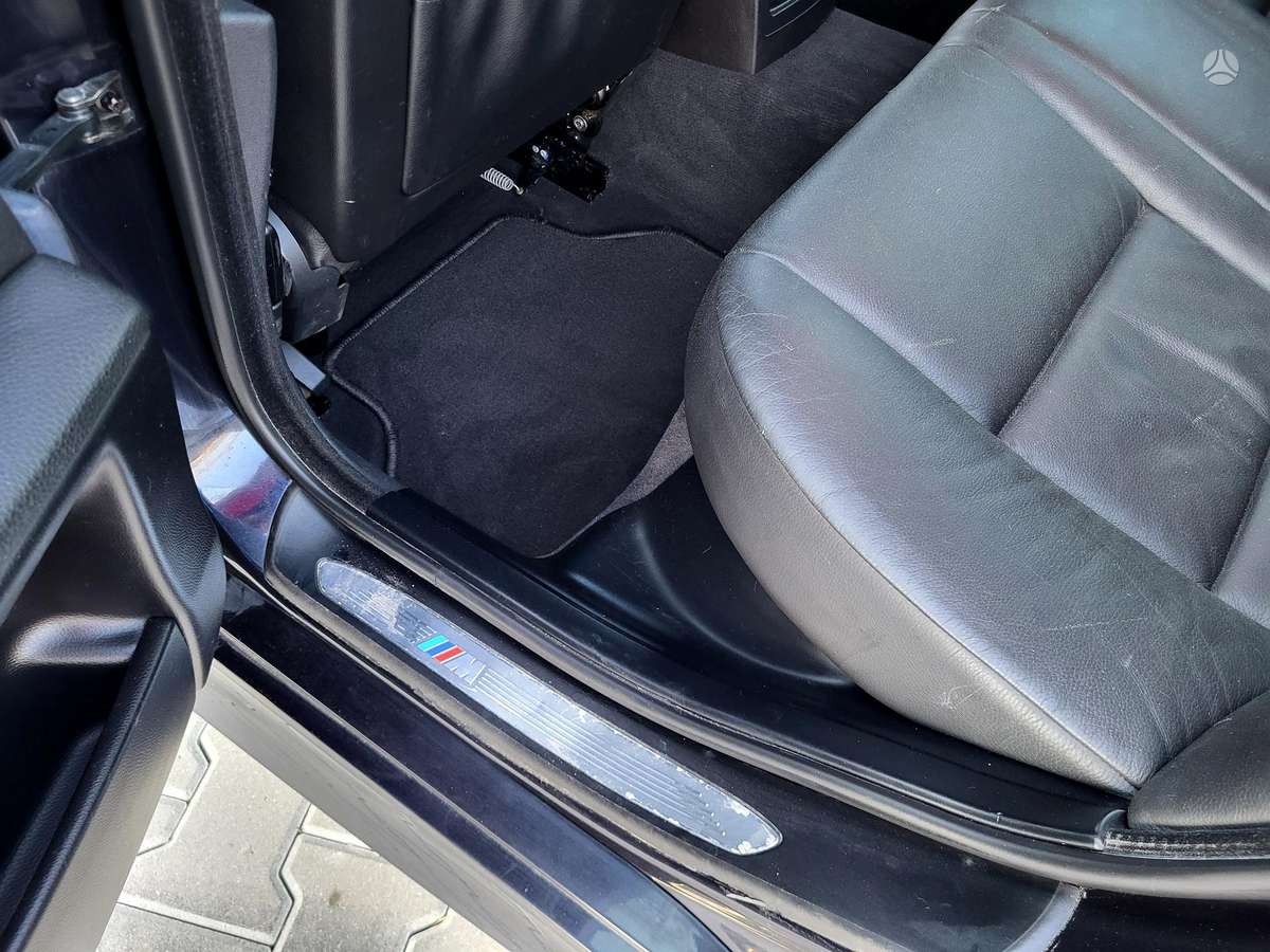 BMW 525, 2.5 l., Седан