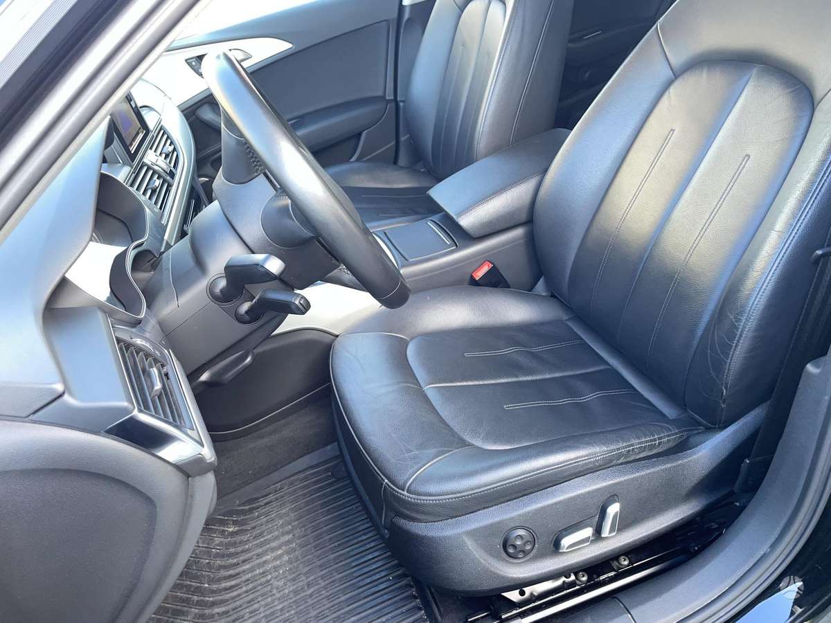 Audi A6, 2.0 l., Седан