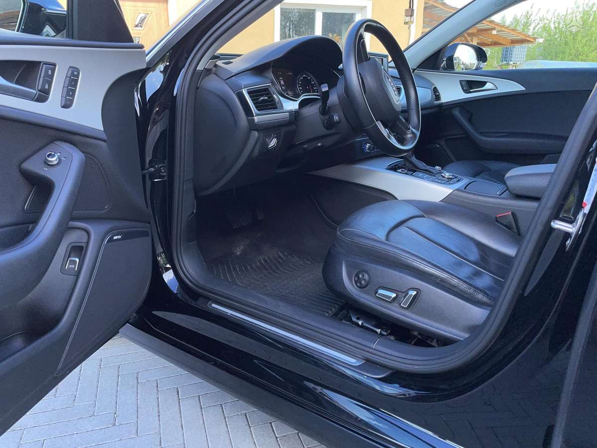 Audi A6, 2.0 l., Седан