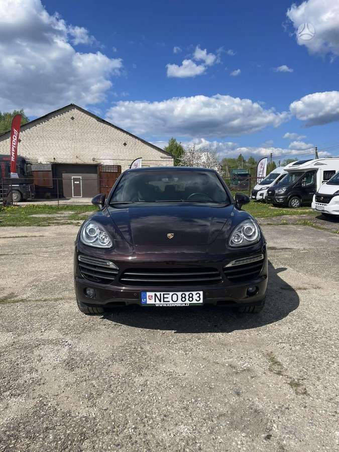 Porsche Cayenne - 2