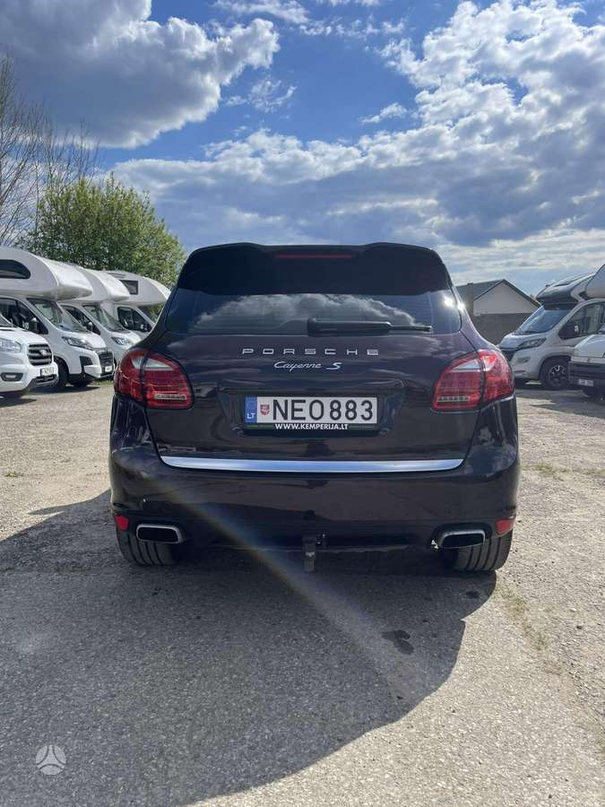 Porsche Cayenne - 7