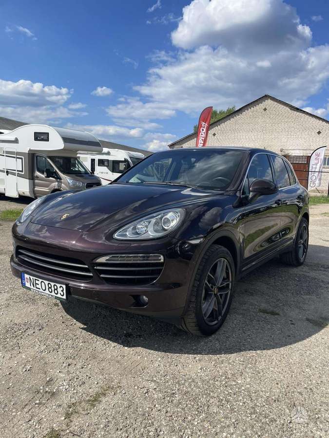 Porsche Cayenne - 10