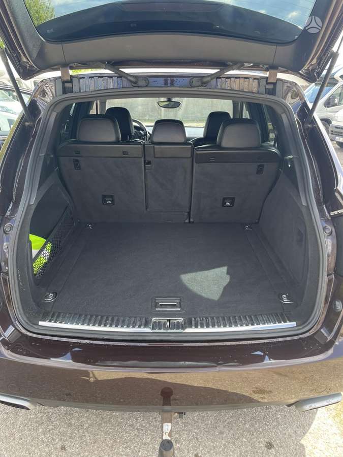 Porsche Cayenne - 12