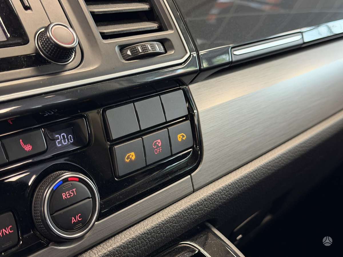 Volkswagen Multivan, 2.0 l., Минивэн