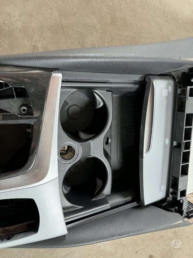 BMW 530 interior parts