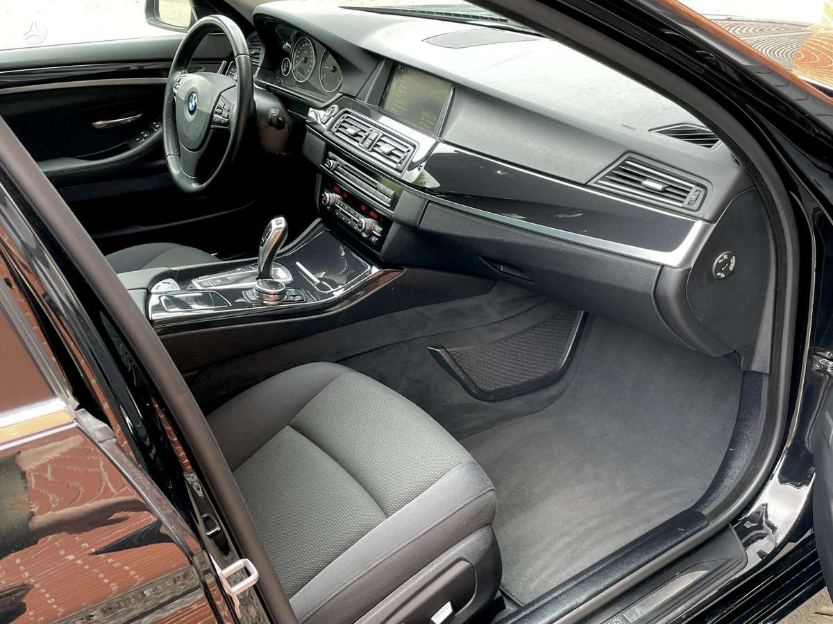 BMW 520, 2.0 l., universalas