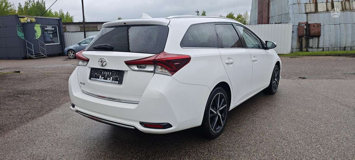 Toyota Auris, 1.2 l., wagon