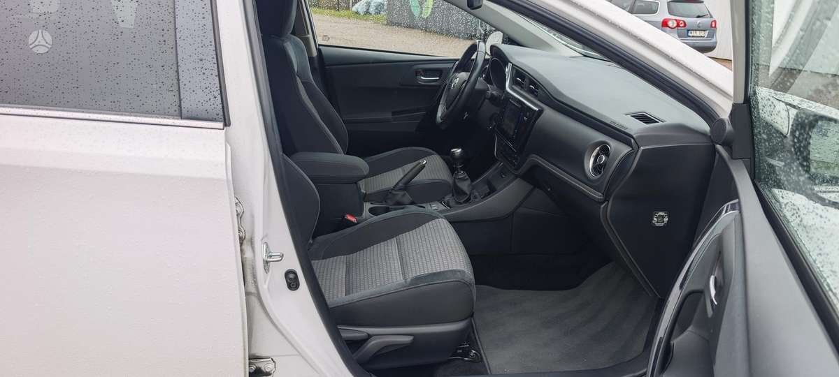 Toyota Auris, 1.2 l., wagon