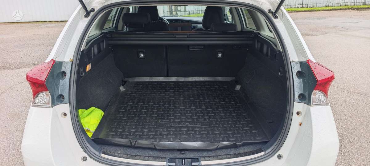 Toyota Auris, 1.2 l., wagon