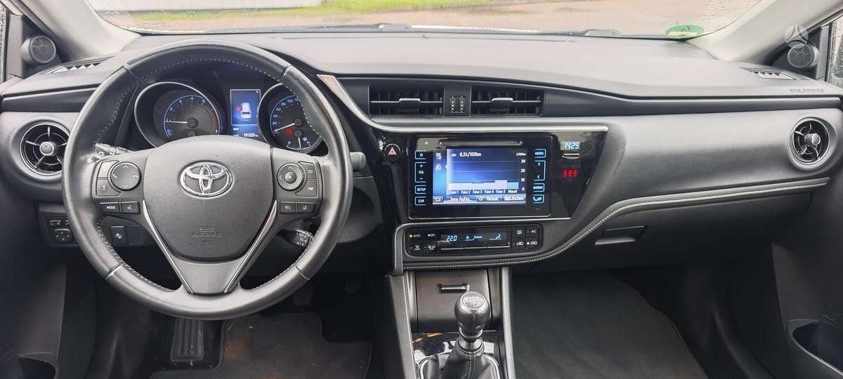 Toyota Auris, 1.2 l., wagon