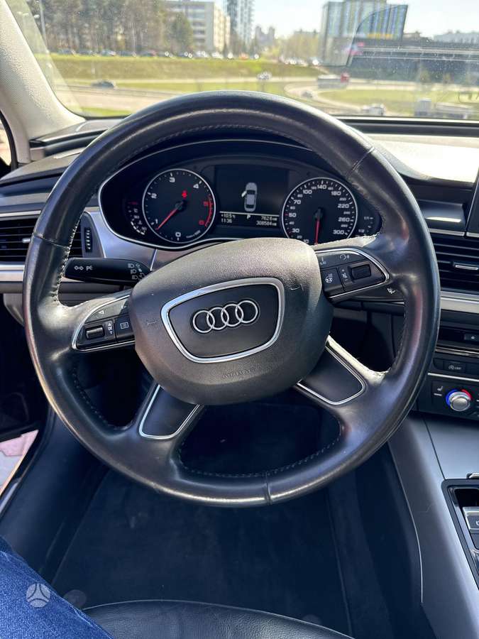Audi A6, 3.0 l., Седан