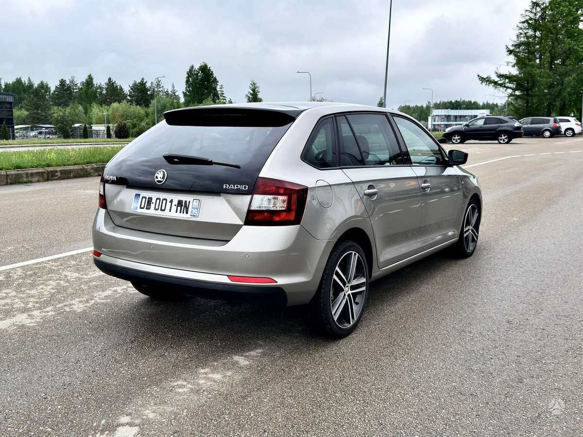 Škoda Rapid - 8