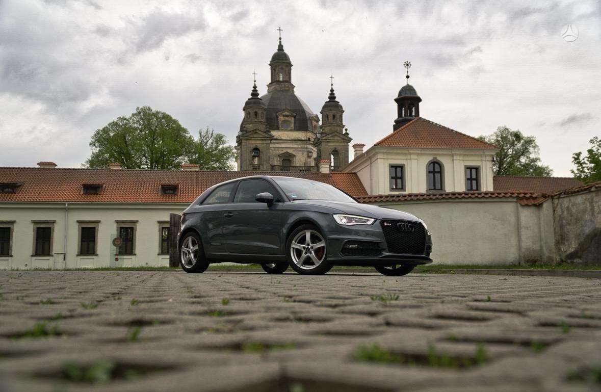 Audi A3, 1.6 l., hatchback