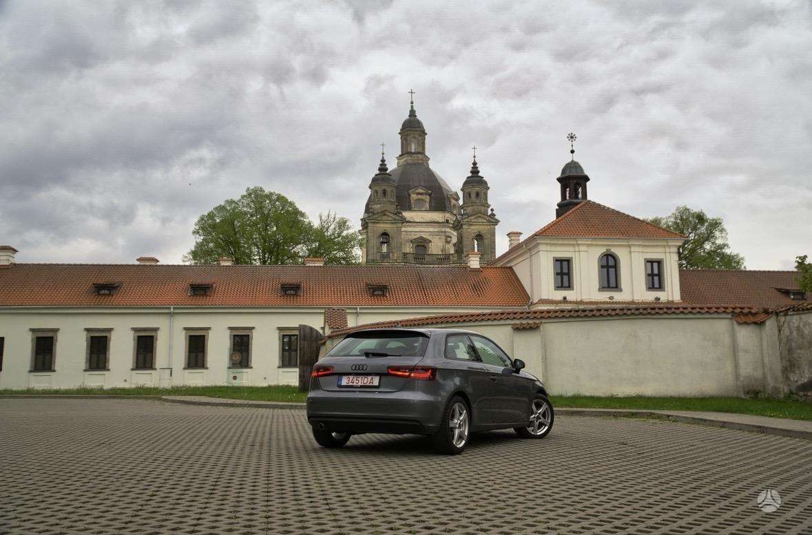 Audi A3, 1.6 l., hatchback