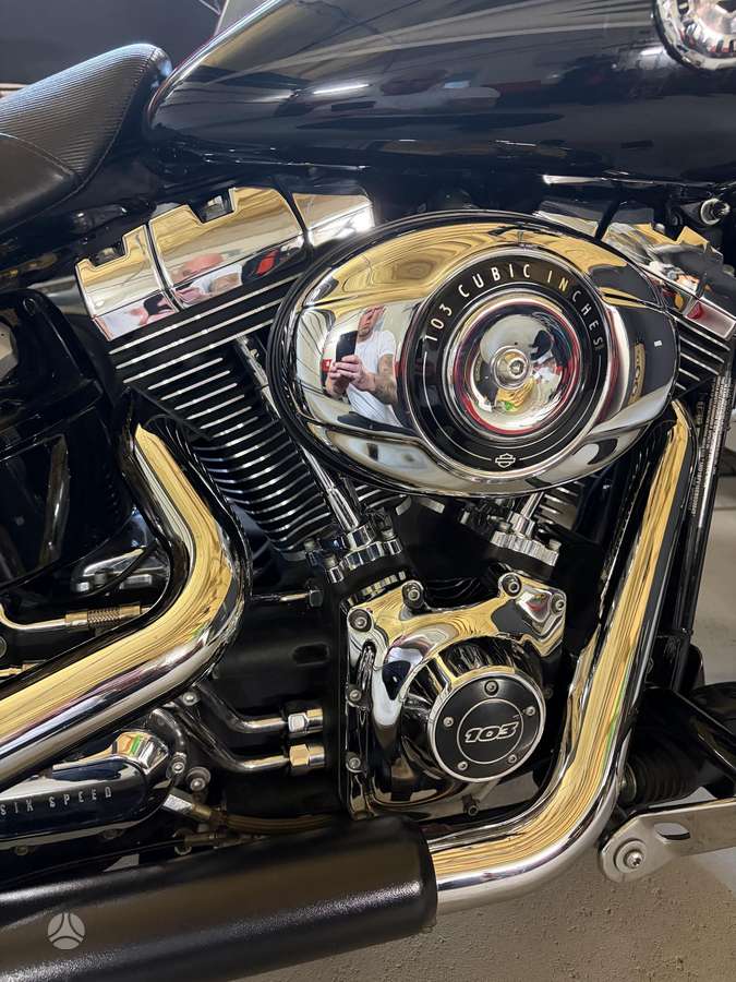 Harley-Davidson BREAKOUT 1690cc, choppers / cruisers / custom