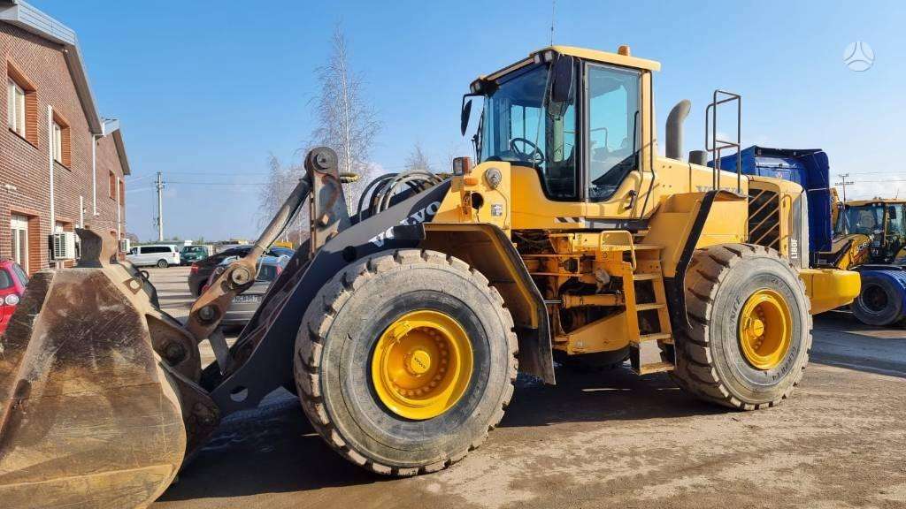 Volvo L180 F, frontal loader
