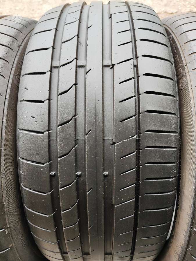 Continental, летние 225/40 R18