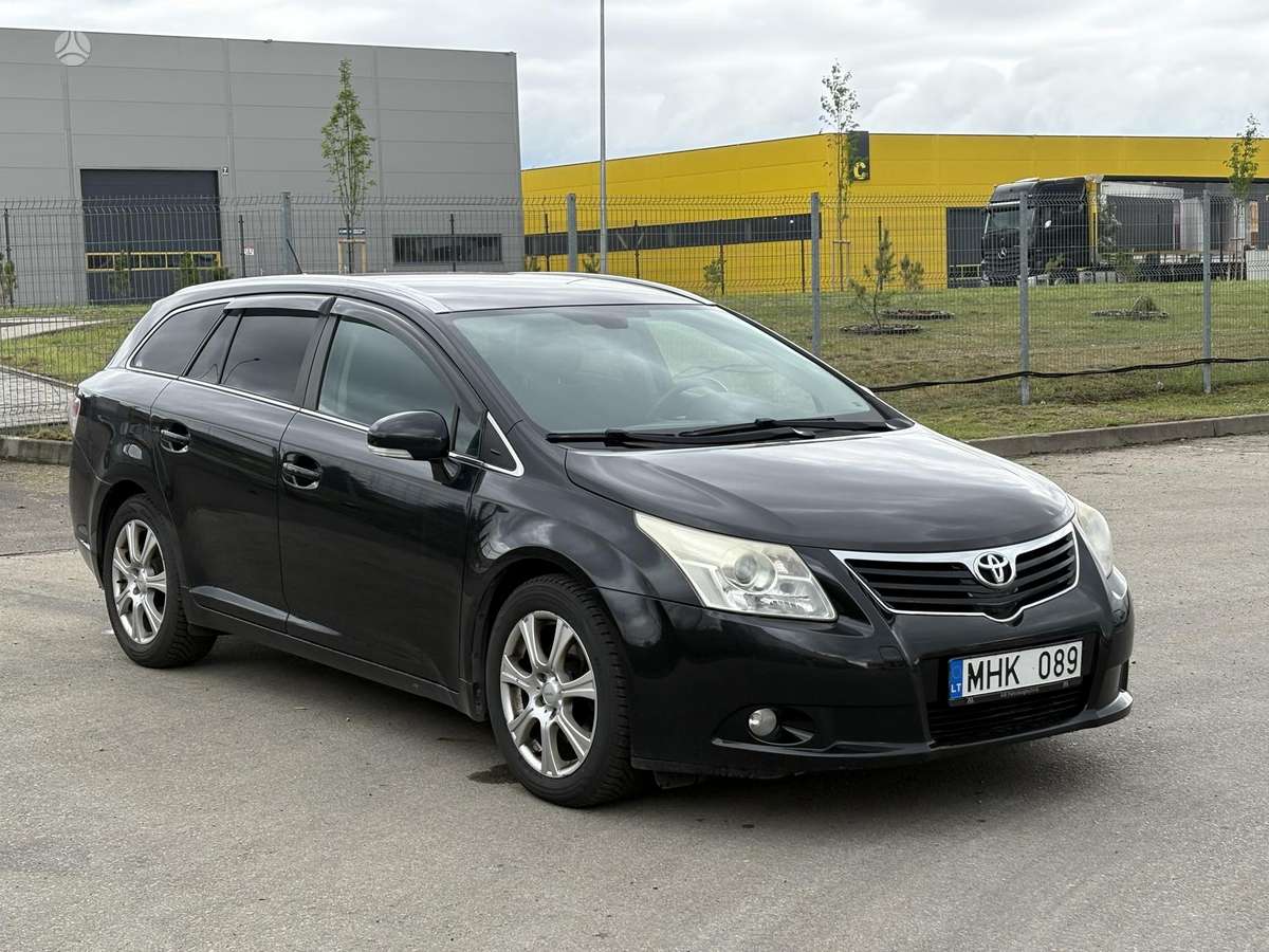 Toyota Avensis, 2.2 l., Универсал