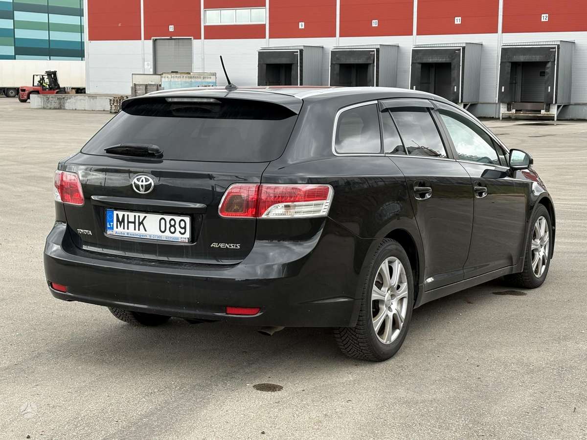 Toyota Avensis, 2.2 l., Универсал