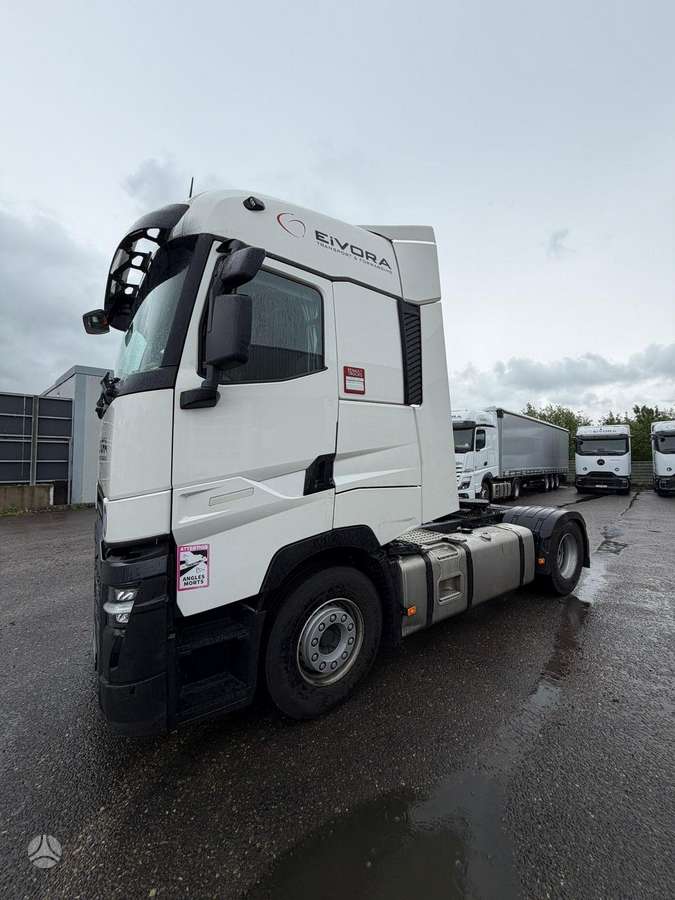 Renault T 480, 2 спальных места