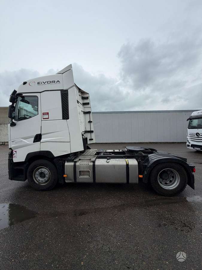 Renault T 480, 2 miegamosios vietos