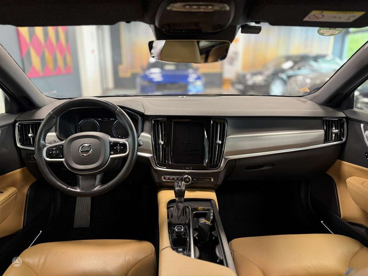 Volvo V90 - 12