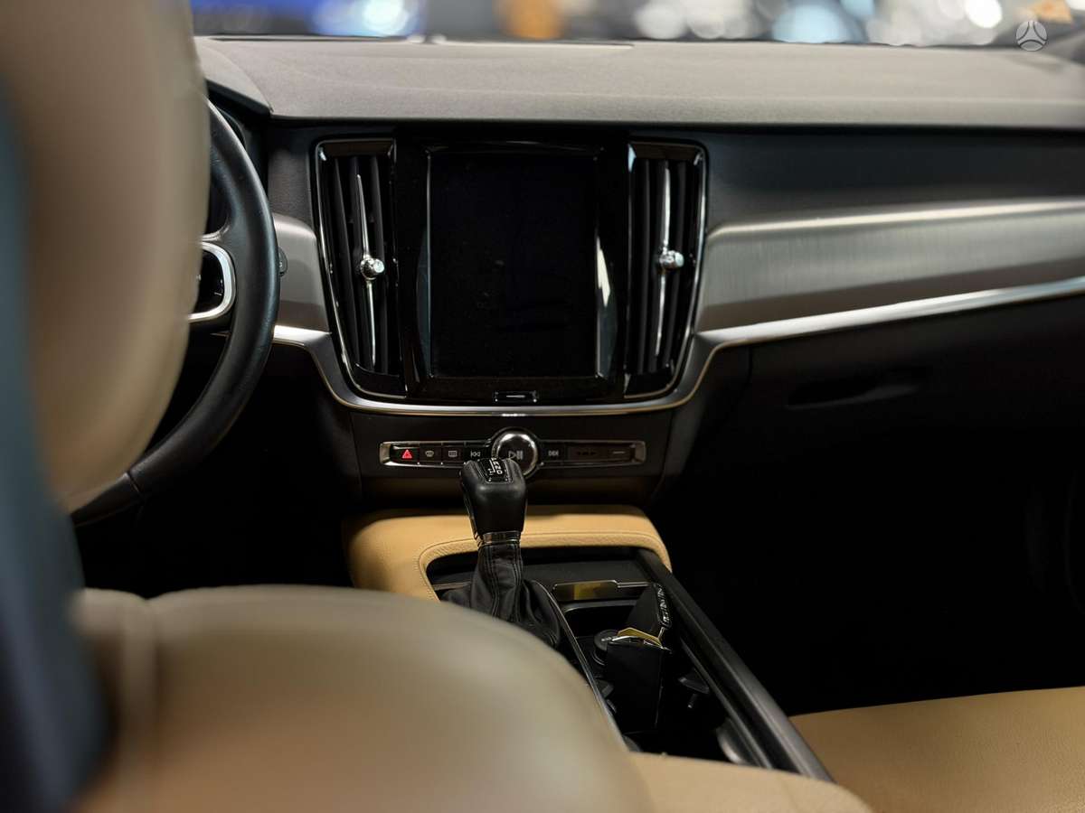 Volvo V90, 2.0 l., Универсал