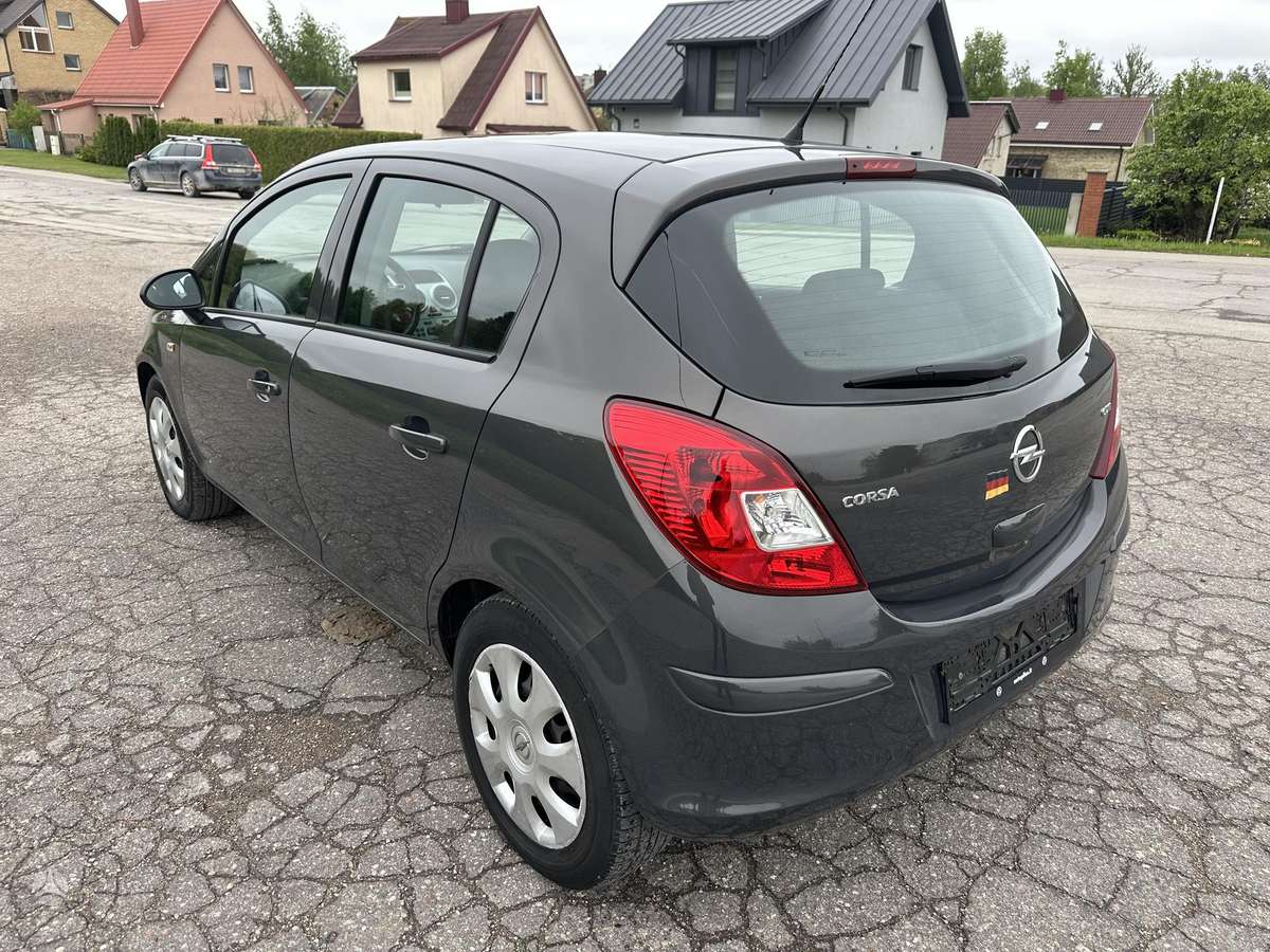 Opel Corsa, 1.3 l., Хэтчбек